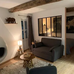 cosy-grand-studio.fr-provencehotel.com/